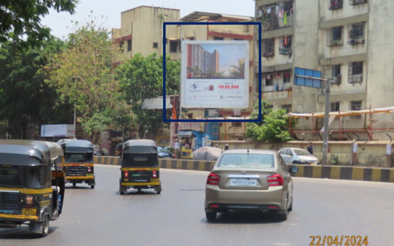 HOARDING : 40 X 40 ON WEH, ON KHERWADI FLYOVER, BANDRA