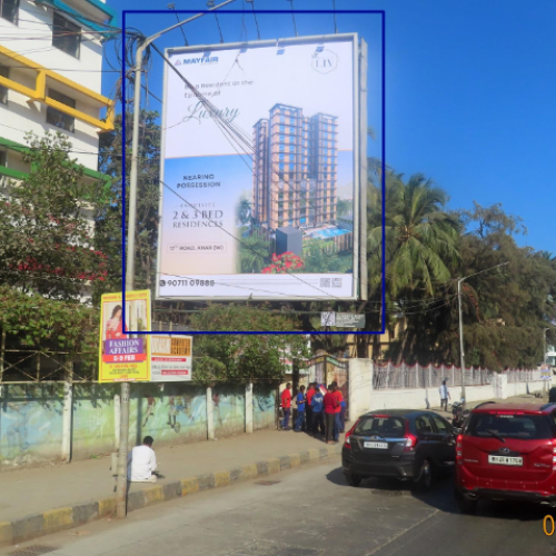 HOARDING – 31 X 40 OPP. BALKUNJI BARI, JUHU, MUMBAI