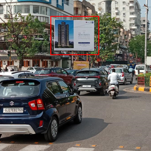 UNIPOLE : 20 X 15   JUDGES BUNGLOW CIRCLE FTC SG ROAD & JUDGES BUNGLOW TO HOTEL MARIOTT, JUDGES BUNGLOW