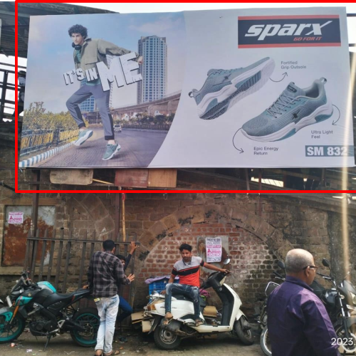 HOARDING : 20 X 10 KURLA WEST STATION ENTRY EXIT – 2, KURLA