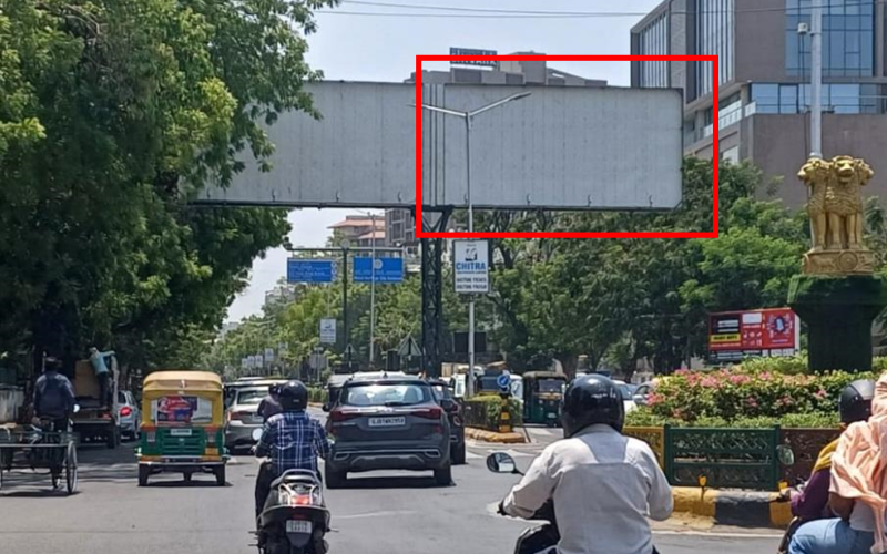 GANTRY : 24 X 12  JUDGES BUNGLOW CROSS ROAD FTC FROM MANSI CIRCLE TO SG ROAD – R, JUDGES BUNGLOW