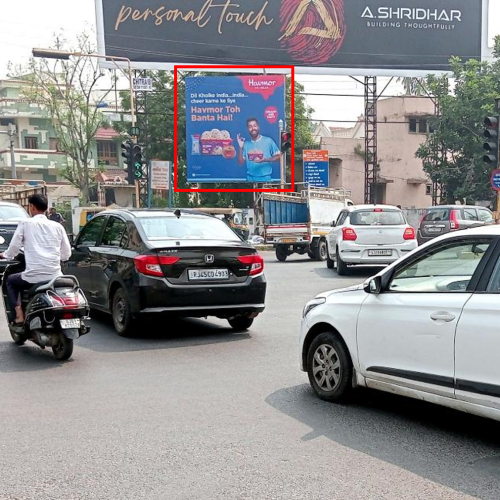 UNIPOLE : 14 X 14   MANEKBAUG CROSS ROAD TOWARDS DHARNIDHAR FCG NEHRUNAGAR & SHYAMAL CROSS ROAD,  MANEKBAUG CROSS ROAD