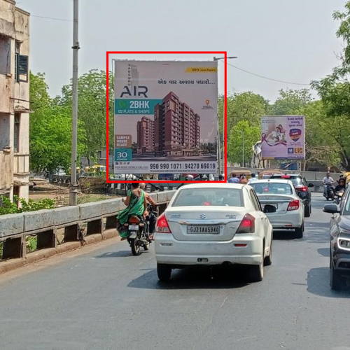HOARDING : 20 X 22  MANINAGAR LG BRIDGE FTC LG HOSPITAL TO KHOKHRA, MANINAGAR