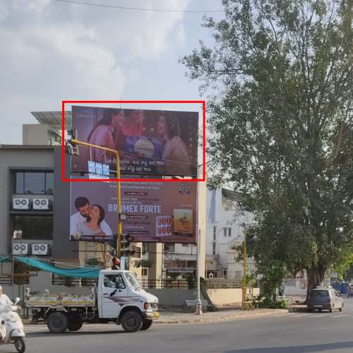 HOARDING : 30 X 15  USMNAPURA CROSS ROAD, OPP. FORTUNE LANDMARK HOTEL, ASHRAM ROAD(UP)