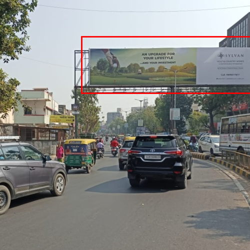 GANTRY : 62 X 13 NEHRUNGAR CIRCLE TOWARDS AMBAWADI, NEHRUNGAR 