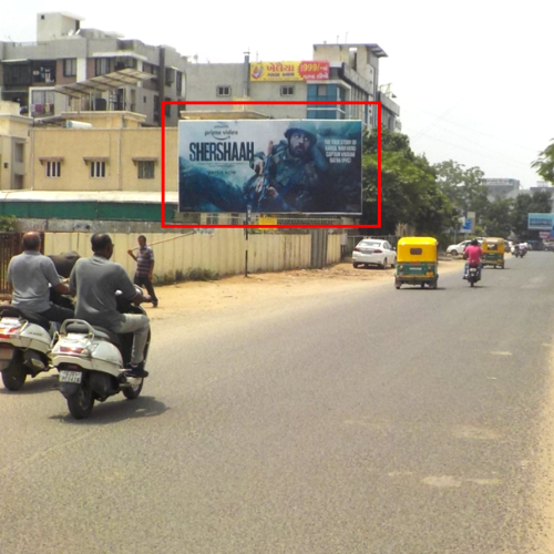 UNIPOLE : 30 X 15  NIKOL OPP.RAJHANS CINEMA TOWARDS SUKAN CHAR RASTA, NIKOL