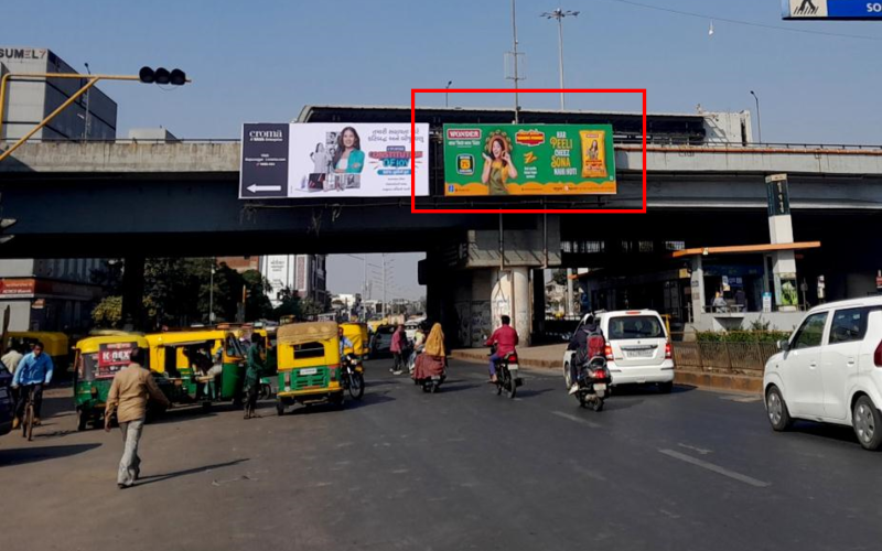 GANTRY : 25 X 10   ODHAV FLYOVER FTF CTM TO THAKKARNAGAR ( R ), ODHAV