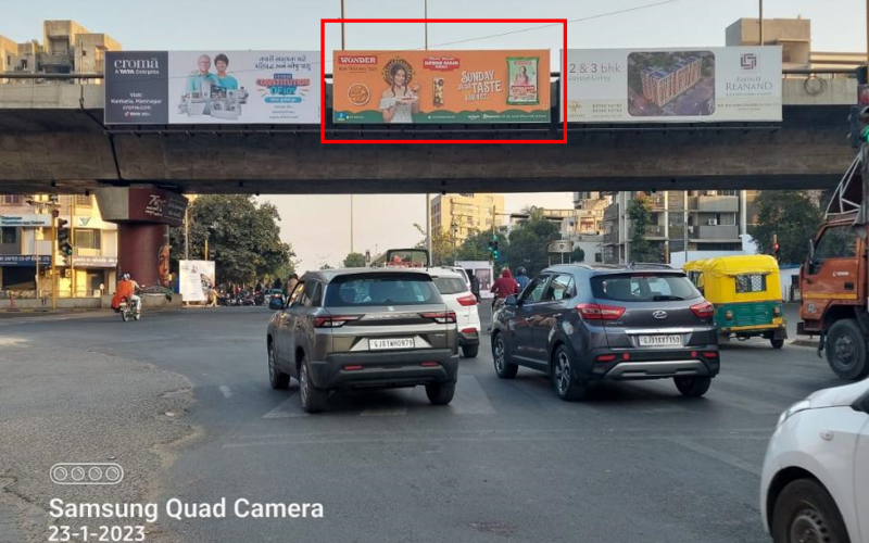 GANTRY : 30 X 10   ANJALI FLYOVER DHARNIDHAR TOWARDS MANINAGAR / KANKARIYA (C), PALDI