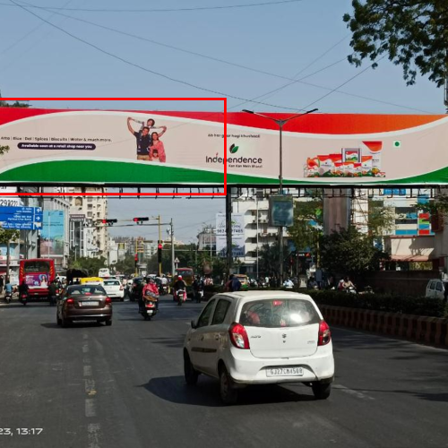GANTRY : 42 X 13     PANCHVATI CIRCLE,CENTER POINT AMBAWADI TO LAWGARDEN – L, PANCHVATI