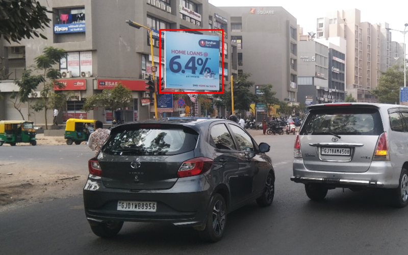 UNIPOLE : 14 X 14   NEW RANIP O/S SV SQUARE CIRCLE, NEW RANIP