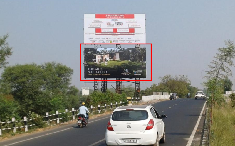 HOARDING : 30 X 15   SG ROAD – B/H ADANI SHANTI GRAM KHORAJ FLYOVER FTC THALTEJ – DN, SG HIGHWAY