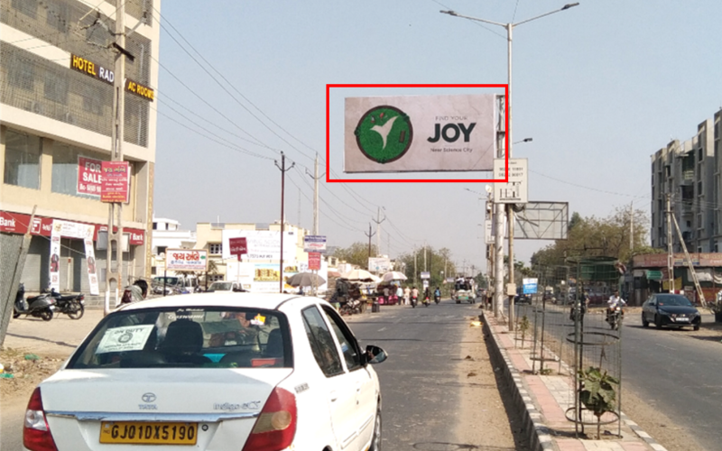 GANTRY : 20 X 10     O/S IDFC BANK GHODAGADI CIRCLE TOWARDS MUNIASHRAM ROAD, SANAND