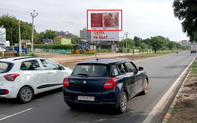HOARDING : 40 X 20    SCIENCE CITY TO SHILAJ, NR. SWAGAT GREEN VILLA – (UP), SCIENCE CITY
