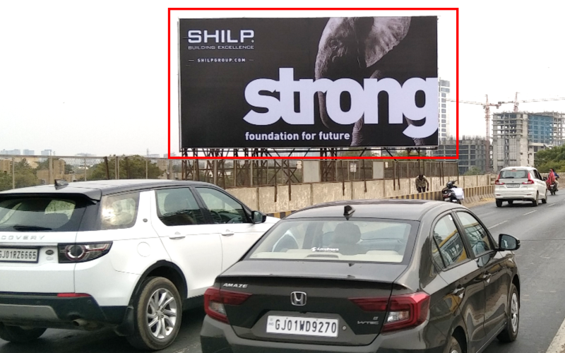 HOARDING : 40 X 20     SHILAJ FLYOVER, SP RING ROAD TOWARDS SHILAJ TO SHINDHUBHAWAN, SHILAJ