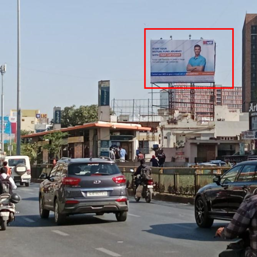 HOARDING : 30 X 20   SHIVRANJANI JUNCTION, SHIVRANJANI