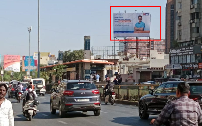 HOARDING : 30 X 20   SHIVRANJANI JUNCTION, SHIVRANJANI