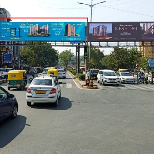 GANTRY : 45 X 10    SHYAMAL CROSS ROAD  FTF SHYAMAL JUNCTION TO PRAHLADNAGAR – LEFT, SHYAMAL