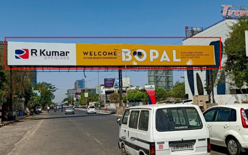 GANTRY : 95 X 10   SINDHUBHAVAN ROAD, PAKWAN TO TAJ HOTEL, NR. BINORI, SINDHUBHAVAN