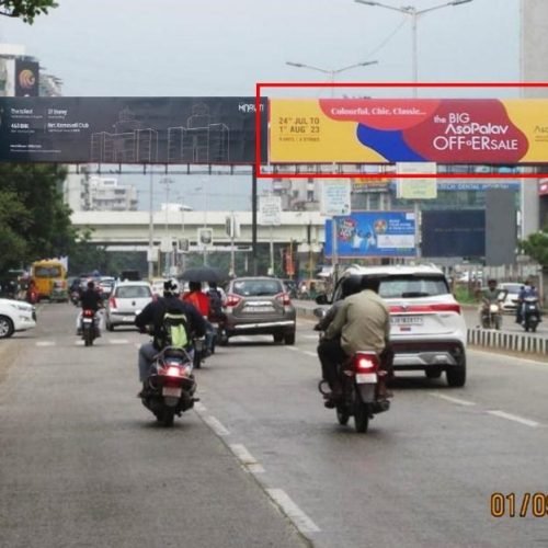 GANTRY : 50.5 X 10    SINDHUBHAVAN ROAD TOWARDS PAKWAN CIRCLE,NR. ARMEDA & SILVER RADIANCE – RIGHT, SINDHUBHAVAN