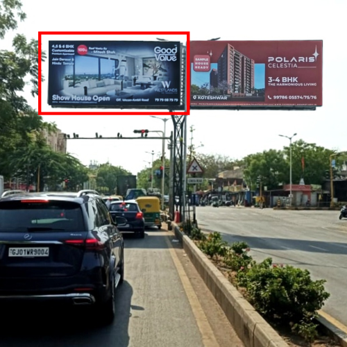 GANTRY : 24 X 12  BODAKDEV NFD CIRCLE FCG VASTRAPUR TOWARDS SG ROAD – L, BODAKDEV