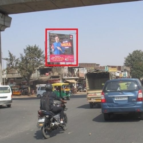 HOARDING : 20 X 20 APMC CROSS ROAD, SARKHEJ ROAD, Vasna