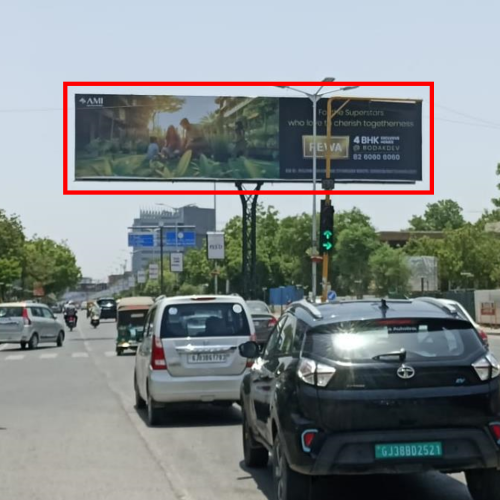 GANTRY : 50 X 12 SINDHUBHAVAN ROAD NR. TIMES SQUARE TOW. SP RING ROAD TO SG ROAD PAKWAN CIRCLE, SINDHUBHAVAN