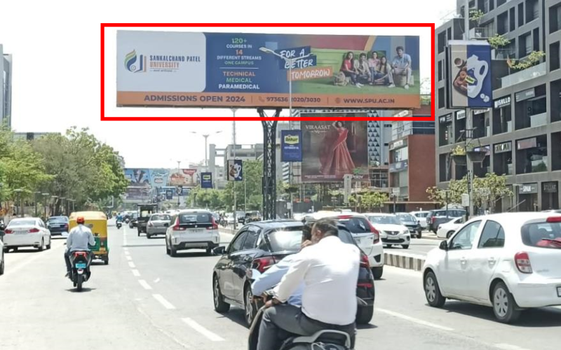 GANTRY : 50 X 12    SINDHUBHAVAN ROAD NR. ARISHTA TOW. SP RING ROAD TO SG ROAD PAKWAN CIRCLE, SINDHUBHAVAN