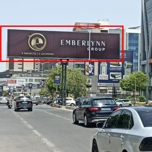 GANTRY : 50 X 12    SINDHUBHAVAN ROAD NR. DARSHAN HARDWARE TOW. PAKWAN SG ROAD TO SP RING ROAD, SINDHUBHAVAN