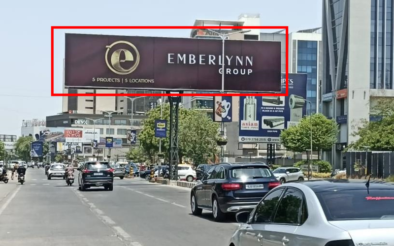 GANTRY : 50 X 12    SINDHUBHAVAN ROAD NR. DARSHAN HARDWARE TOW. PAKWAN SG ROAD TO SP RING ROAD, SINDHUBHAVAN