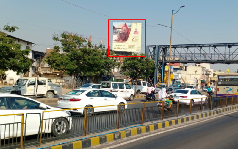 HOARDING : 20 X 20   CTM EXPRESS HIGHWAY, CTM