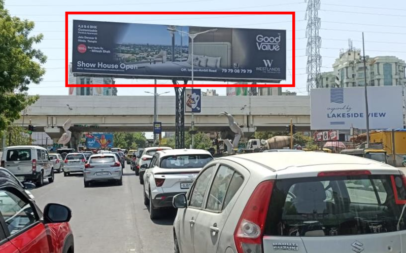 GANTRY : 50 X 12   SINDHUBHAVAN ROAD NR. SILVER RADIANCE TOW. SP RING ROAD TO SG ROAD PAKWAN CIRCLE, SINDHUBHAVAN