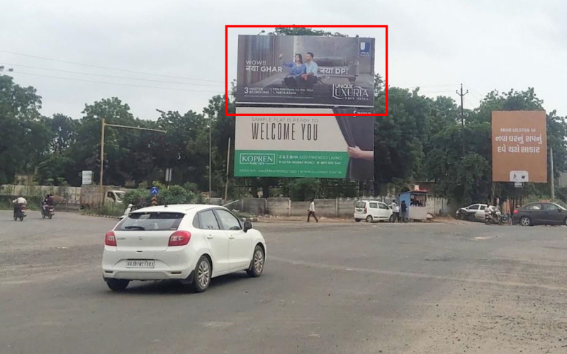 HOARDING : 40 X 20    SP RING ROAD OGANAJ CIRCLE, TOWARDS SCIENCE CITY (UP), SP RING ROAD