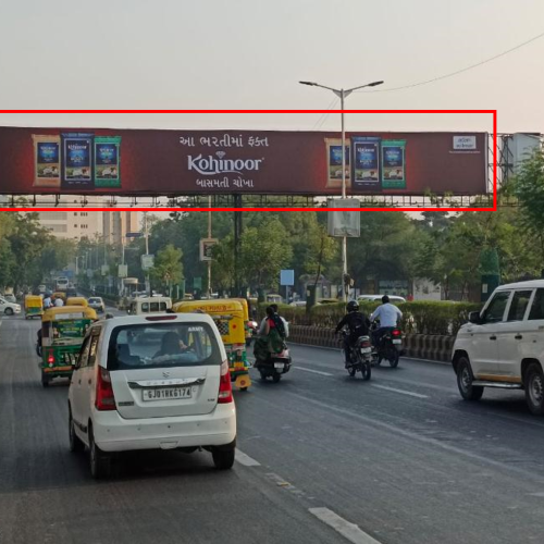 GANTRY : 81 X 10  SUBHASHBRIDGE, RTO CIRCLE TO AIRPORT, SUBHASHBRIDGE