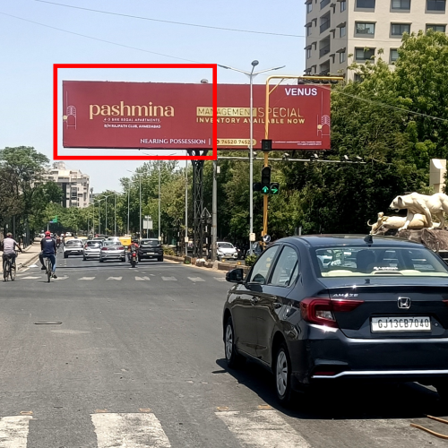 GANTRY : 24 X 12  BODAKDEV NFD CIRCLE FCG SG ROAD TOWARDS VASTRAPUR – L, BODAKDEV