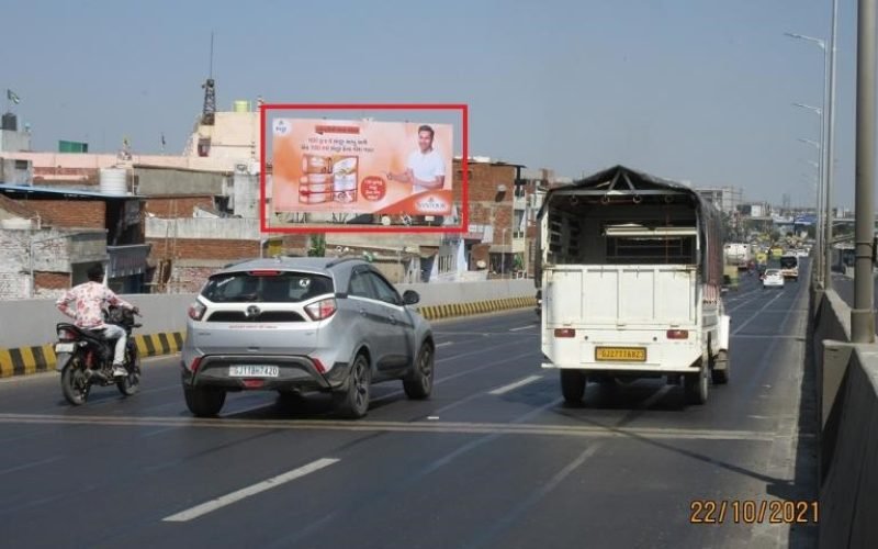HOARDING : 40 X 20    OPP. GEETA GAURI CINEMA, ODHAV