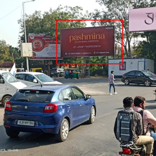 HOARDING : 30 X 15  VASTRAPUR LAKE OPP SANJIVNI HOSPITAL TOW.ALPHA ONE & MANSI CIRCLE, VASTRAPUR 