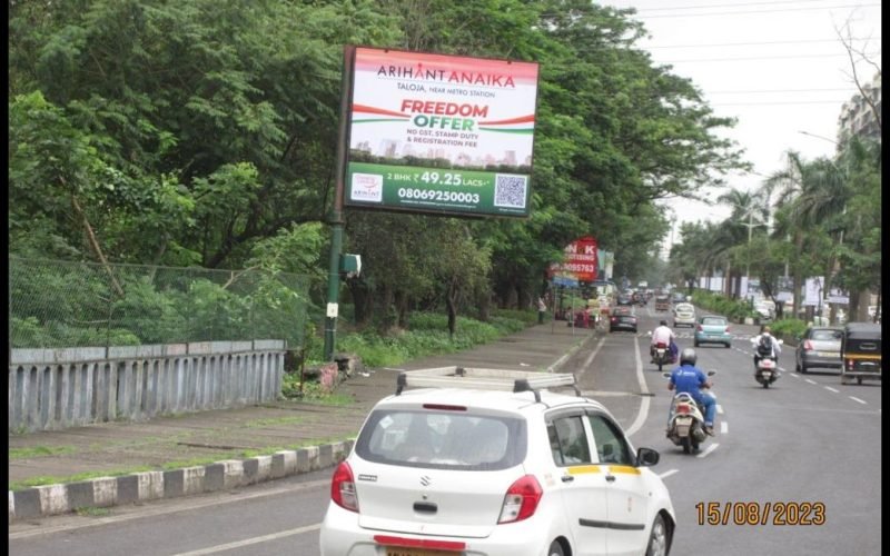 FLAG : 12 X 10   AFTER UTSAV CHOWK / METRO BRIDGE (LEFT)