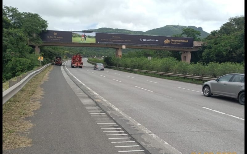 GANTRY : 150 X 10    EXPRESS HIGHWAY PIMPOLI FCG MUMBAI 