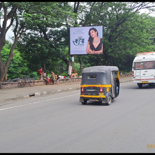 FLAG : 12 X 10   BIKKS CORNER TOWARDS TATA HOSPITAL
