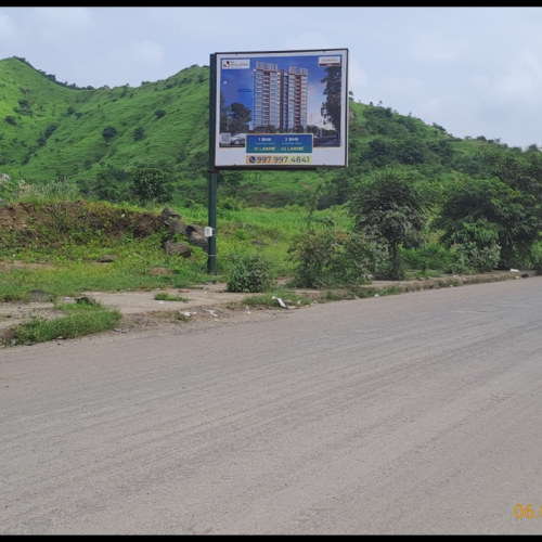 FLAG : 12 X 10   AFTER OVA CAMP CIRCLE TALOJA JAIL ROAD TOWARDS MANNAT CORNER (F-1)