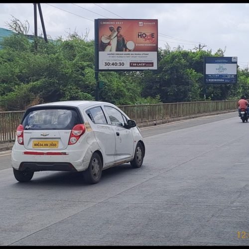 FLAG : BEFORE RAF CHOWK (MANNAT CORNER)-2