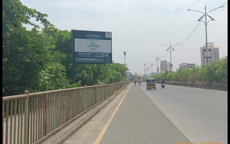 FLAG : 12 X 10   BEFORE RAF CHOWK (MANNAT CORNER)-4