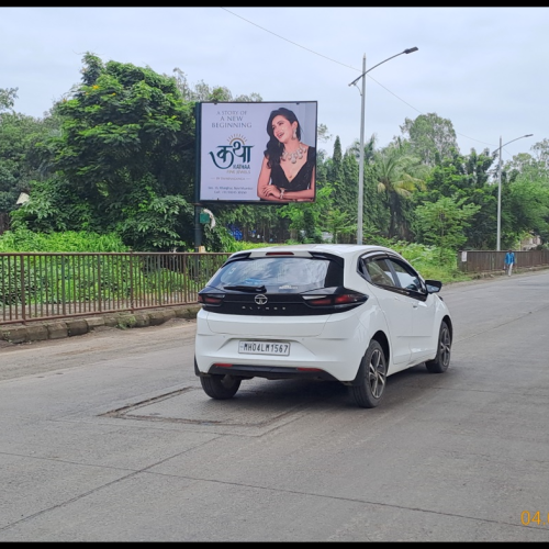 FLAG : 12 X 10   NEAR RAF CAMP TOWARDS TALOJA 2