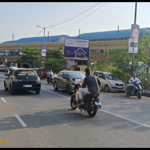 FLAG : 12 X 10   OPP ZAFRAAN RESIDENCY PHASE 1 TOWRDS PETHALI METRO STN 3