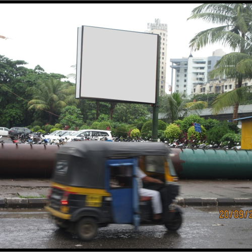 FLAG : 12 X 10   KHARGHAR HIRANANDANI SERVICE ROAD FACING SIGNAL/HIGHWAY