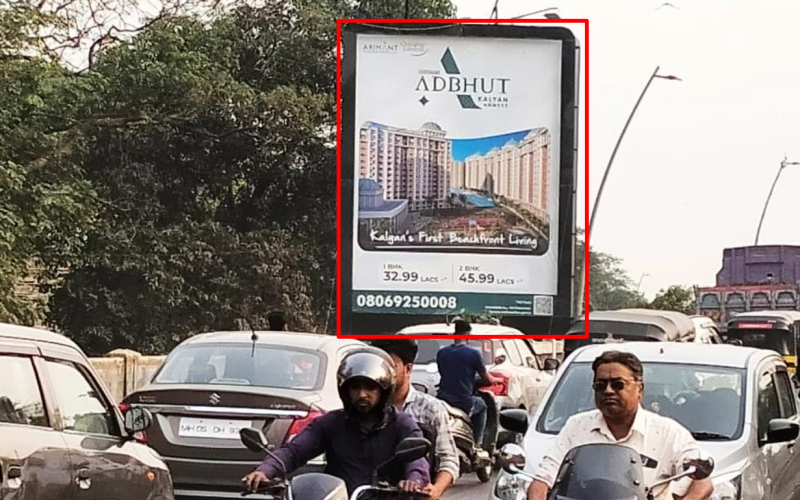 HOARDING : 15 X 20  KALYAN SUBHASH CHOWK LEFT SIDE TRAFFIC FROM ULHASNAGAR TO KALYAN