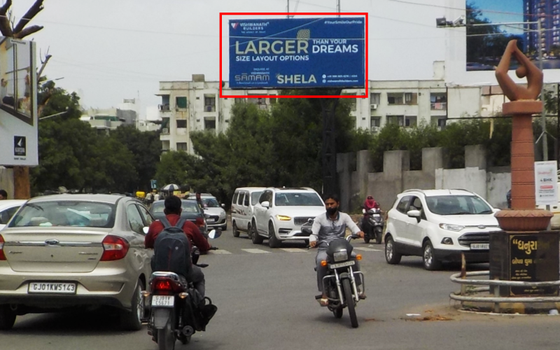 HOARDING : 20 X 10   SOUTH BOPAL – SOBO CENTER CROSS ROAD TOWARDS SP RING ROAD