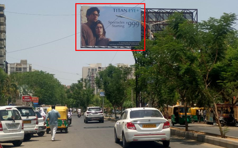 UNIPOLE : 15 X 10   SOUTH BOPAL – OPP.SOBO CENTER, SOBO CROSS ROAD TO SAFAL PARISAR, BOPAL