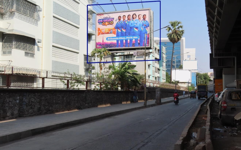 HOARDING : 30 X 20 AFTER ROB FLYOVER, ANDHERI