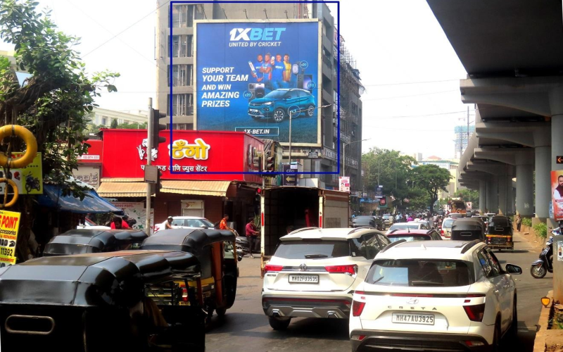 HOARDING : 40 X 40 ON LINK ROAD, OPP. INORBIT, GOREGAON